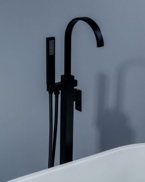 Aqua Arcco Floor Mounted Soaker Tub Faucet – Matte Black