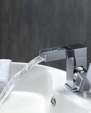 Aqua Fontana Single Lever Waterfall Faucet – Chrome